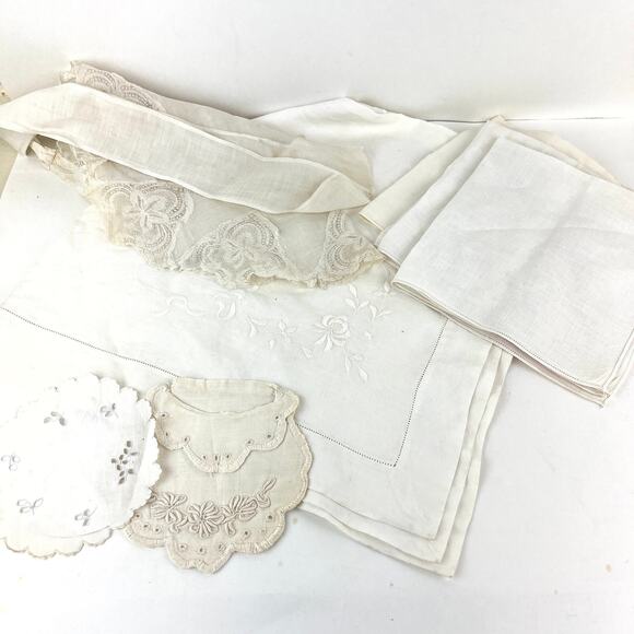 Lot of Assorted Vintage Linens Napkin Apron Table Scarf0 - Picture 1 of 10